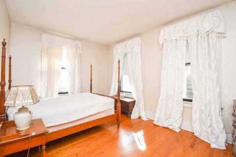 415 Maple St, Springfield, MA 01105 photo 13