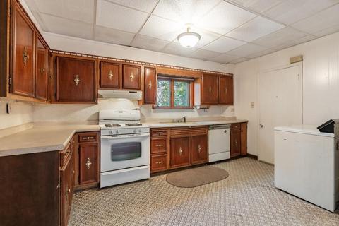 11 Beacon St, Gloucester, MA 01930 photo 6