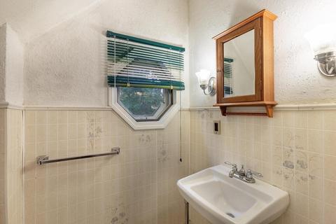 11 Beacon St, Gloucester, MA 01930 photo 25