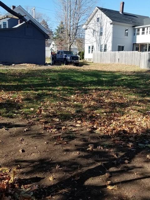 643 School St, Webster, MA 01570 photo 2