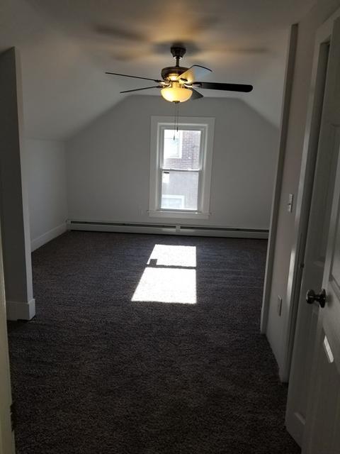 643 School St, Webster, MA 01570 photo 6