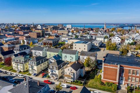 52 Linden St, Fall River, MA 02720 photo 4