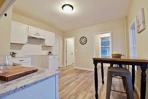 38 Biltmore St, Springfield, MA 01108 photo 12