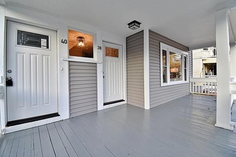 38 Biltmore St, Springfield, MA 01108 photo 4