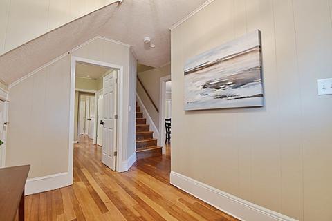 38 Biltmore St, Springfield, MA 01108 photo 8