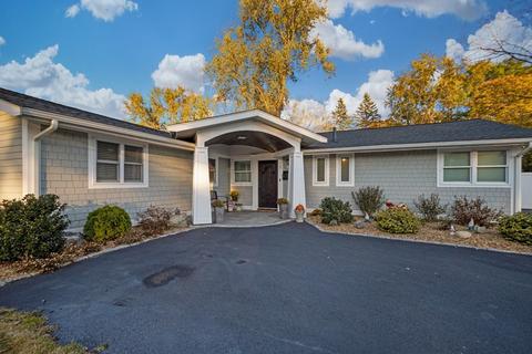 7 Clara Rd, Framingham, MA 01701 photo 1
