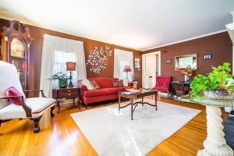 403 Milton St, Fall River, MA 02720 photo 4