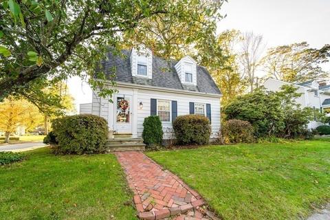 403 Milton St, Fall River, MA 02720 photo 1