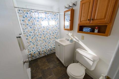 88 Phillips Ave, Springfield, MA 01119 photo 6