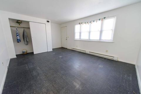 88 Phillips Ave, Springfield, MA 01119 photo 4
