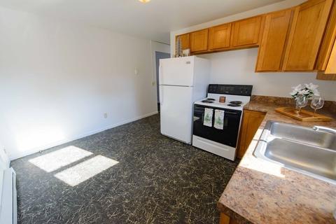 88 Phillips Ave, Springfield, MA 01119 photo 8
