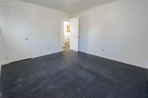 88 Phillips Ave, Springfield, MA 01119 photo 15