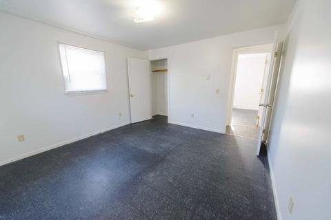 88 Phillips Ave, Springfield, MA 01119 photo 16