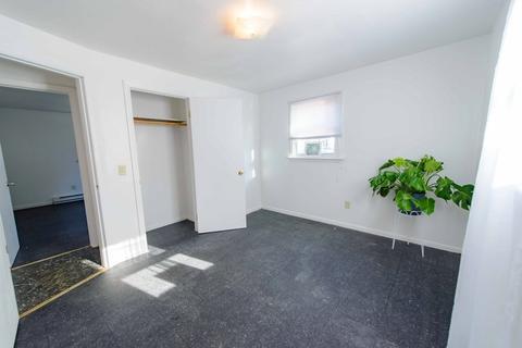 88 Phillips Ave, Springfield, MA 01119 photo 11