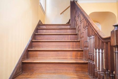 205 Norfolk St, Springfield, MA 01109 photo 19