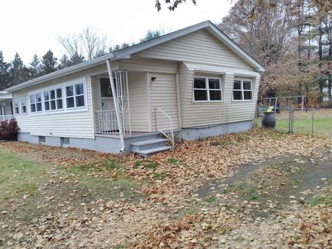 22 Eagle St, Ware, MA 01082 photo 1