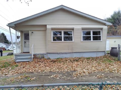 22 Eagle St, Ware, MA 01082 photo 3