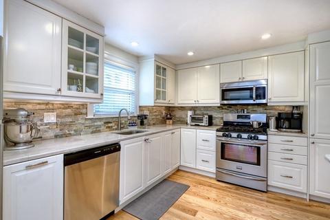 131 Tower St, Dedham, MA 02026 photo 6