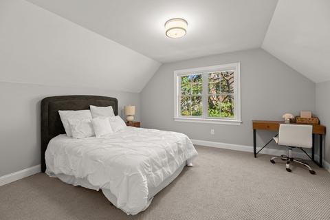 5 Claflin Rd, Wellesley, MA 02482 photo 27