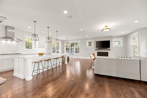 5 Claflin Rd, Wellesley, MA 02482 photo 4
