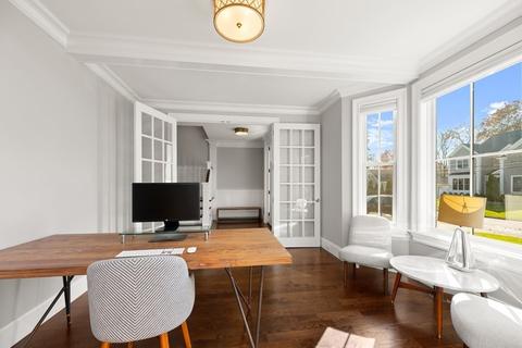 5 Claflin Rd, Wellesley, MA 02482 photo 12