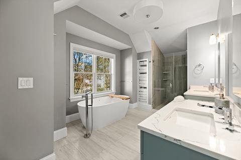 5 Claflin Rd, Wellesley, MA 02482 photo 17