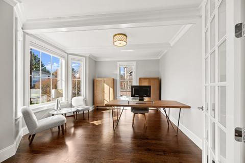 5 Claflin Rd, Wellesley, MA 02482 photo 11