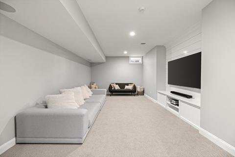 5 Claflin Rd, Wellesley, MA 02482 photo 30