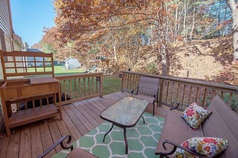 35 Hitching Post Dr, Walpole, MA 02081 photo 22