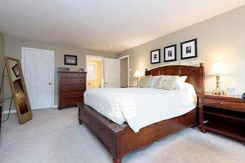 35 Hitching Post Dr, Walpole, MA 02081 photo 13