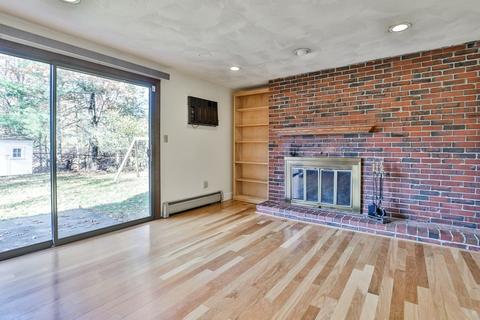 47 Chapel Hill Dr, Reading, MA 01867 photo 9