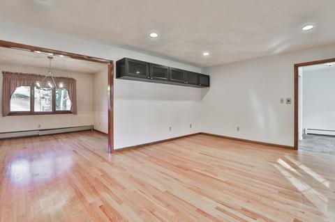 47 Chapel Hill Dr, Reading, MA 01867 photo 5
