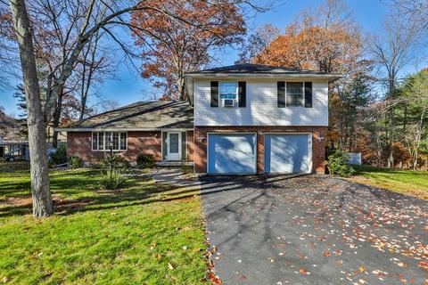 47 Chapel Hill Dr, Reading, MA 01867 photo 1