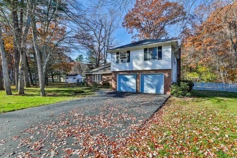 47 Chapel Hill Dr, Reading, MA 01867 photo 2