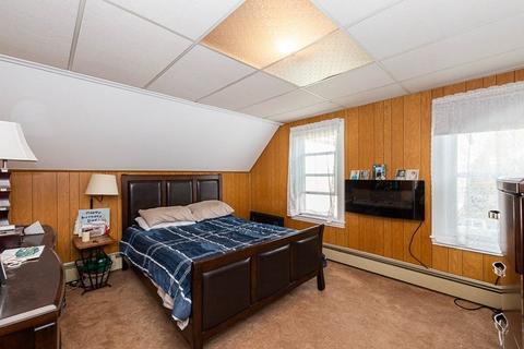 100 Maplewood Ave, Gloucester, MA 01930 photo 11