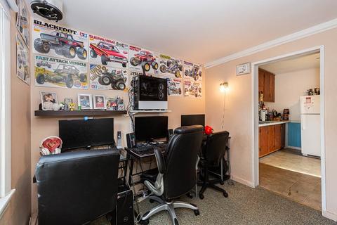 100 Maplewood Ave, Gloucester, MA 01930 photo 9