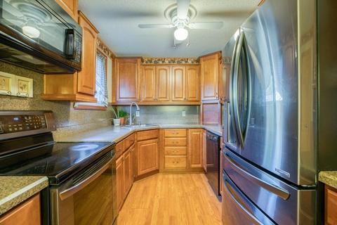 4 Jerilis Dr, Springfield, MA 01119 photo 8