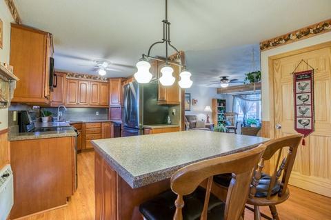 4 Jerilis Dr, Springfield, MA 01119 photo 5