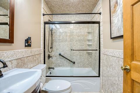 4 Jerilis Dr, Springfield, MA 01119 photo 18
