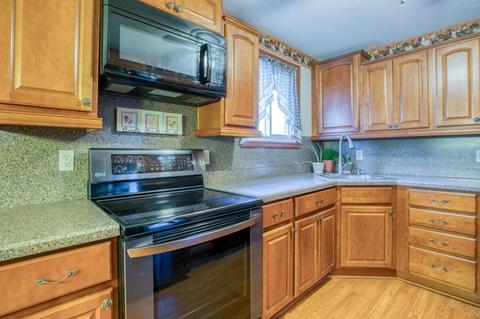 4 Jerilis Dr, Springfield, MA 01119 photo 9