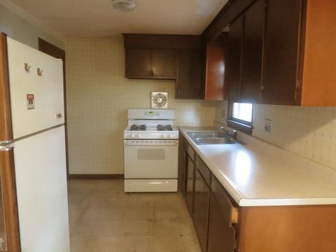 172 Keddy St, Springfield, MA 01109 photo 9