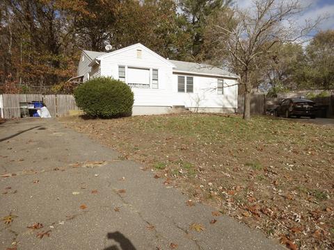 172 Keddy St, Springfield, MA 01109 photo 1