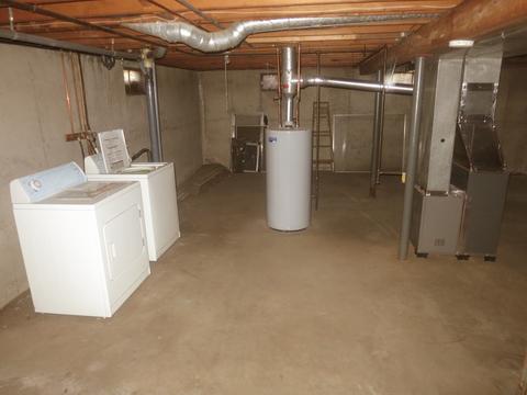 172 Keddy St, Springfield, MA 01109 photo 10
