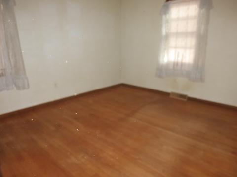 172 Keddy St, Springfield, MA 01109 photo 7
