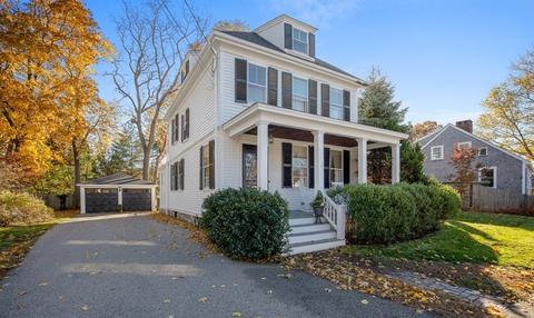 9 Common St, Hingham, MA 02043 photo 1