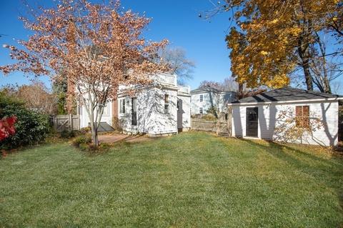 9 Common St, Hingham, MA 02043 photo 2