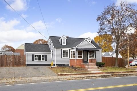 229 Central St, Saugus, MA 01906 photo 3