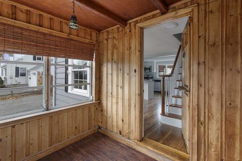229 Central St, Saugus, MA 01906 photo 4