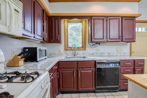 146 Jasper St, Springfield, MA 01109 photo 13