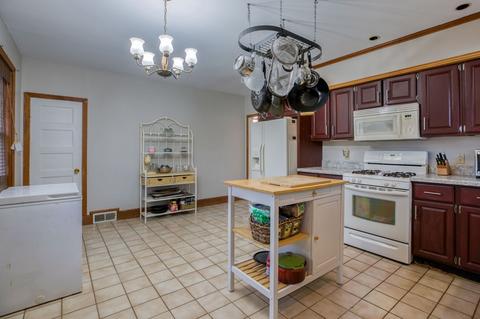 146 Jasper St, Springfield, MA 01109 photo 11
